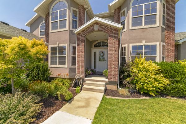 Professional Transom Window Replacement